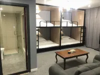 Chibi Mengxingzhe Electric Gaming Apartment