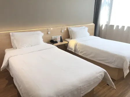 Ease Hotel (Xi'an Chang'an Square North Road) Отели рядом с достопримечательностью «Qingliangshan Forest Park»