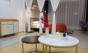 Manju Light Luxury Homestay