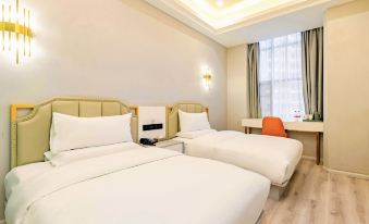 Ibis Styles Hotel (Kunming High-tech Zone Wuyue Plaza)