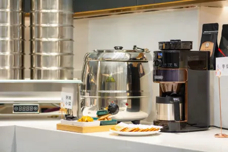 Lavande Hotel (Jieyang Lavande City Danpu Branch)