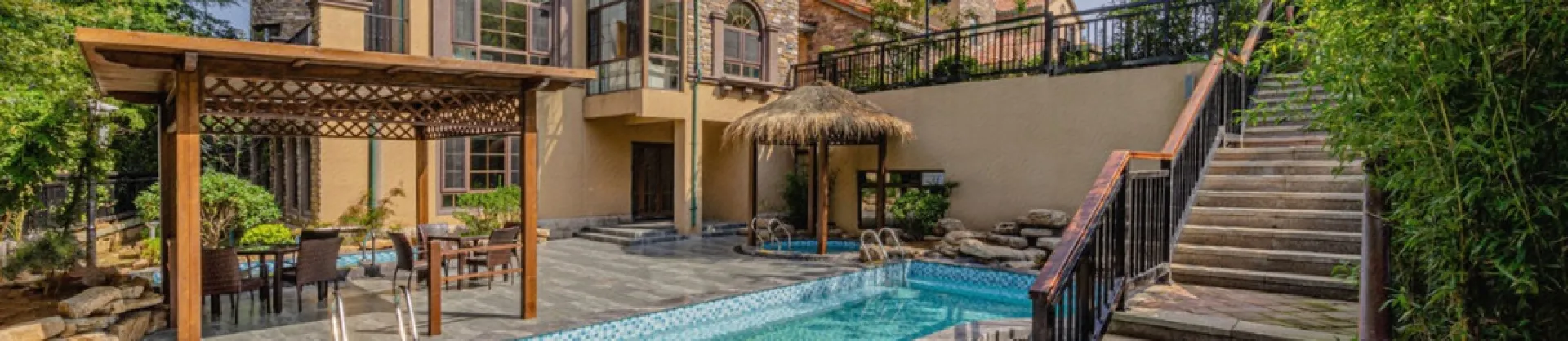 Hot Spring Hotels