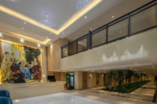 Ledong Platinum Hotel (Longmuwan)