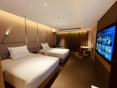 Reign Hotel