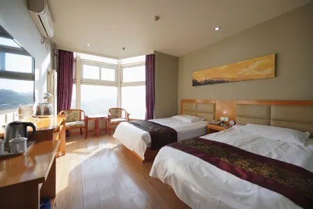 Homeinn Ease Hotel (Beijing Tianqiao Subway Station)