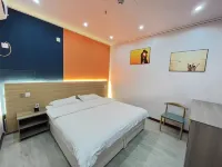 Xiaoman Homestay (Xinxiang University Town)