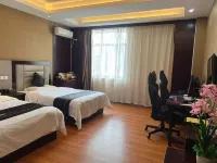 Huating Qianhe Hotel Hotels in Huating