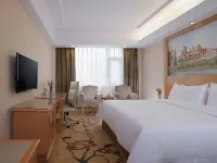 Vienna Hotel (Shenzhen Baoan Airport Pingluanshan Subway Station) Hotel in zona Zhifu Square