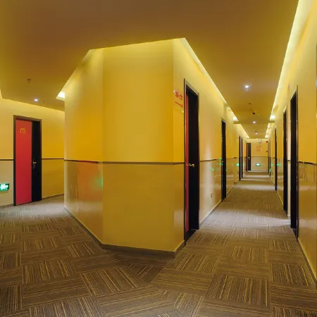 Raya Business Hotel (Beijing National Convention Center) Отели рядом с достопримечательностью «Олимпийский парк Пекина»