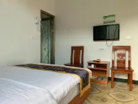 Pengshui Wuxing Farmhouse Hotels near Yingge Gorge of Ayi River