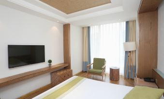 Changchun Lanhai Tangquan Business Hotel