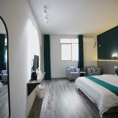 Chengdu Qishe Homestay