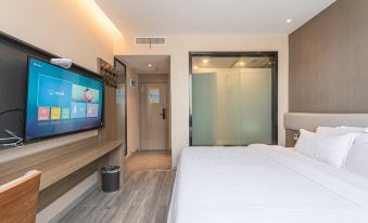 IU hotel (xichang qionghai lake wetland park inn)