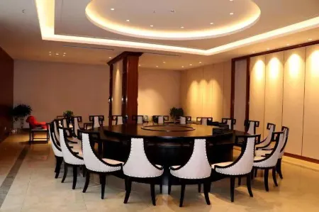 JinHua  Hotel Отели в г. Шэньцю