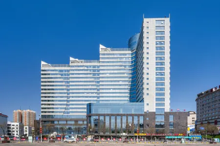 Fugu Shanshuiyangguangjiudian Отели рядом с достопримечательностью «Fugu County Taikoo Li»