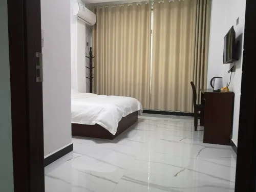 Linxiang Yongli Hotel