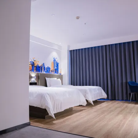 7Days Inn Hotel (Xinmin Liaohe Dajie Zhanqian Square) Hotels in Xinmin
