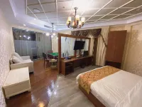 Yingshan Wutong Siyu Theme Hotel