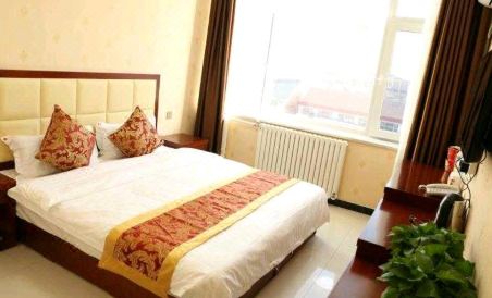 Super 8 Hotel (Chengde Weichang Hedong Branch) - Housity