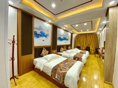 Himalaya Hotel فنادق في 