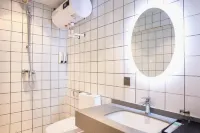 Orange Homestay (Zalantun Pedestrian Street) Hotels in Zalantun