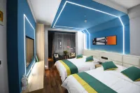 Lanting Senjing Hotel (Lanzhou University of Finance and Economics Heping Campus Shop) - parking