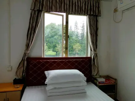 Haohua Hostel (Zhongshan Wenchang) Отели рядом с достопримечательностью «Happy Valley»