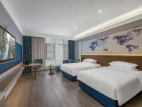 Kyriad Hotel (Fuyang Funan International Automobile City) فنادق في فونان