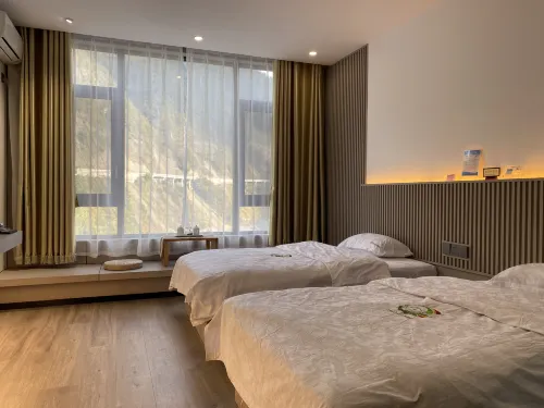 Sanjiangyuan Hotel Hotels in Gongshan