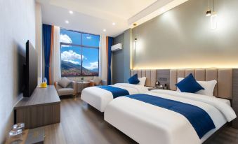 Xiduo Hotel (Ganzi Batang County Government Store)