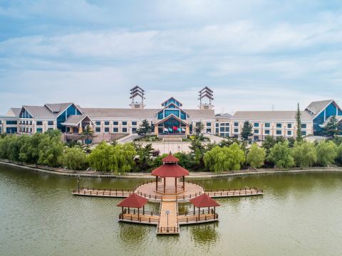 Tangpo Hot Spring Resort