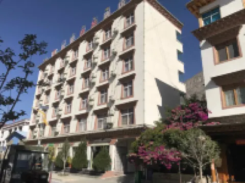 Derong Tawang Business Hotel Hotels in Derong