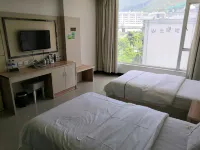 Yuanyang Hongyue Hotel - parkir