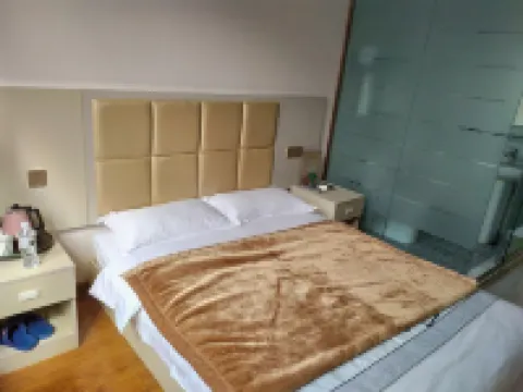 Heshun Apartment