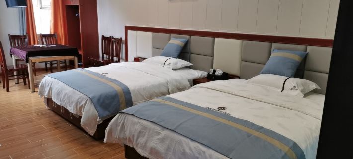Changyang Aishangjia Business Hotel Hotéis em Condado de Changyang Tujia