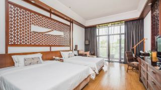 huanxiu-resort-and-spa-hotel