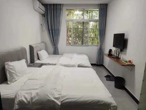 Yixin Hotel Hotels in Laohekou