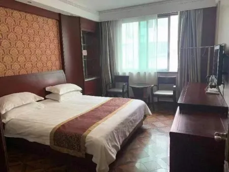 Yuhuan New Century Hotel Отели рядом с достопримечательностью «Jishan Township, Taizhou»