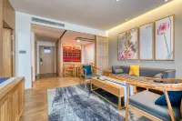 Qianna Hotel (Taihe Huayuan Market, East High-speed Railway Station)