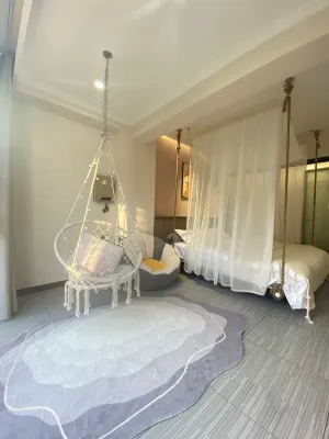 Changyang Theme Hotel 168