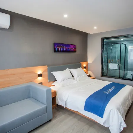 Home Inn Huaxuan Hotel (Huailai Zhongbao Street Railway Station)
