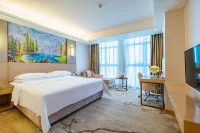 Vienna International Hotel (Danzhou Dingshang Square)