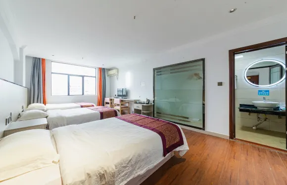 靈山進旋商務賓館