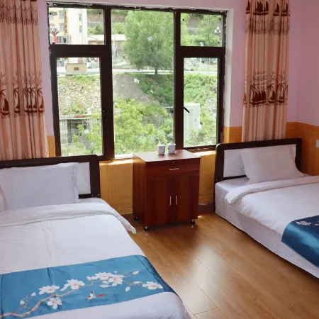 Heishui Luming Inn