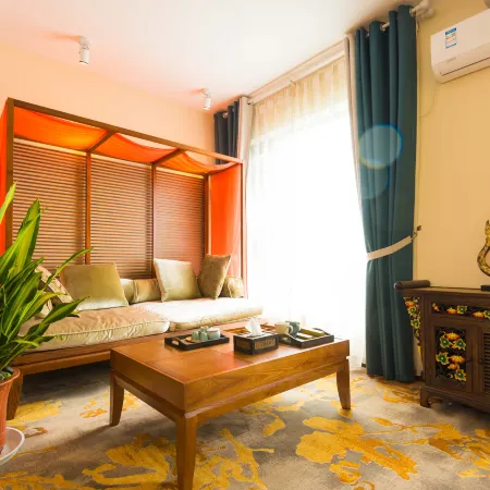 Dian Chi Lake Villa