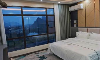 Shangshusi Hotel (Huajiang Branch of Guilin University of Electronic Science and Technology)