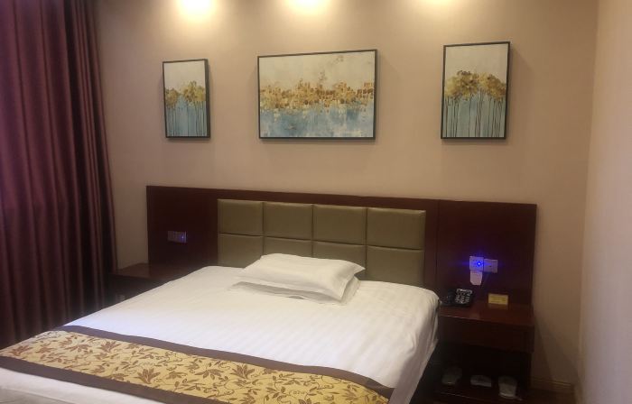 Alashankou Shaanbei Business Hotel