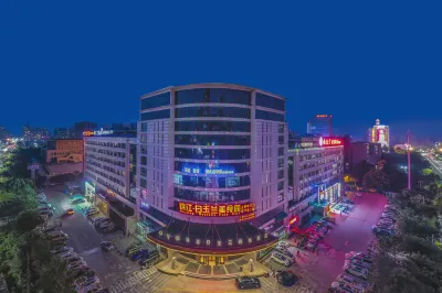 Tangshan Magnolia Business Hotel (Convention Center University Road) Hôtels à proximité de : Tangshan Normal University North Campus