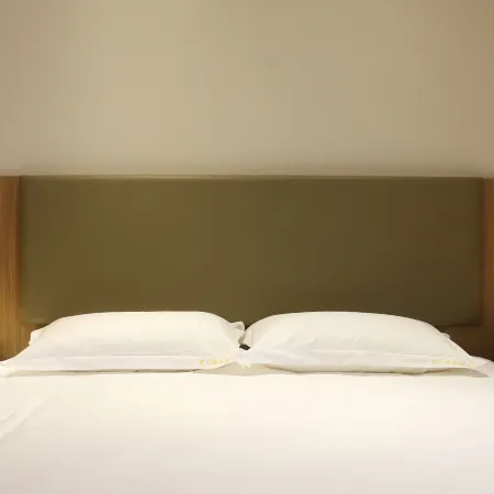 Lanzhou Baichuan Hotel (Xiguan Cross Subway Station Landa Second Hospital)