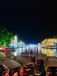 Fenghuang Yujiang River View Guesthouse